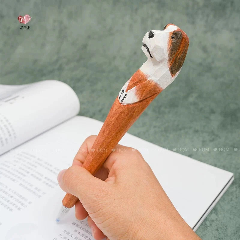 Stylo en bois sculpté à la main – Animaux cartoon mignons