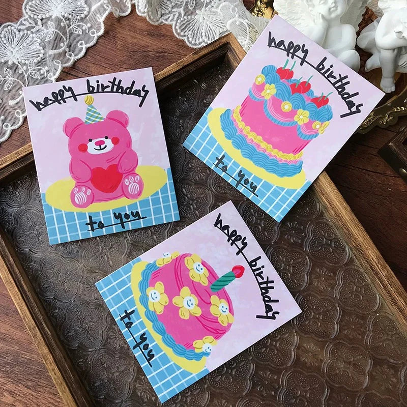 Carte de vœux – anniversaire, style dessin à la main et doodle
