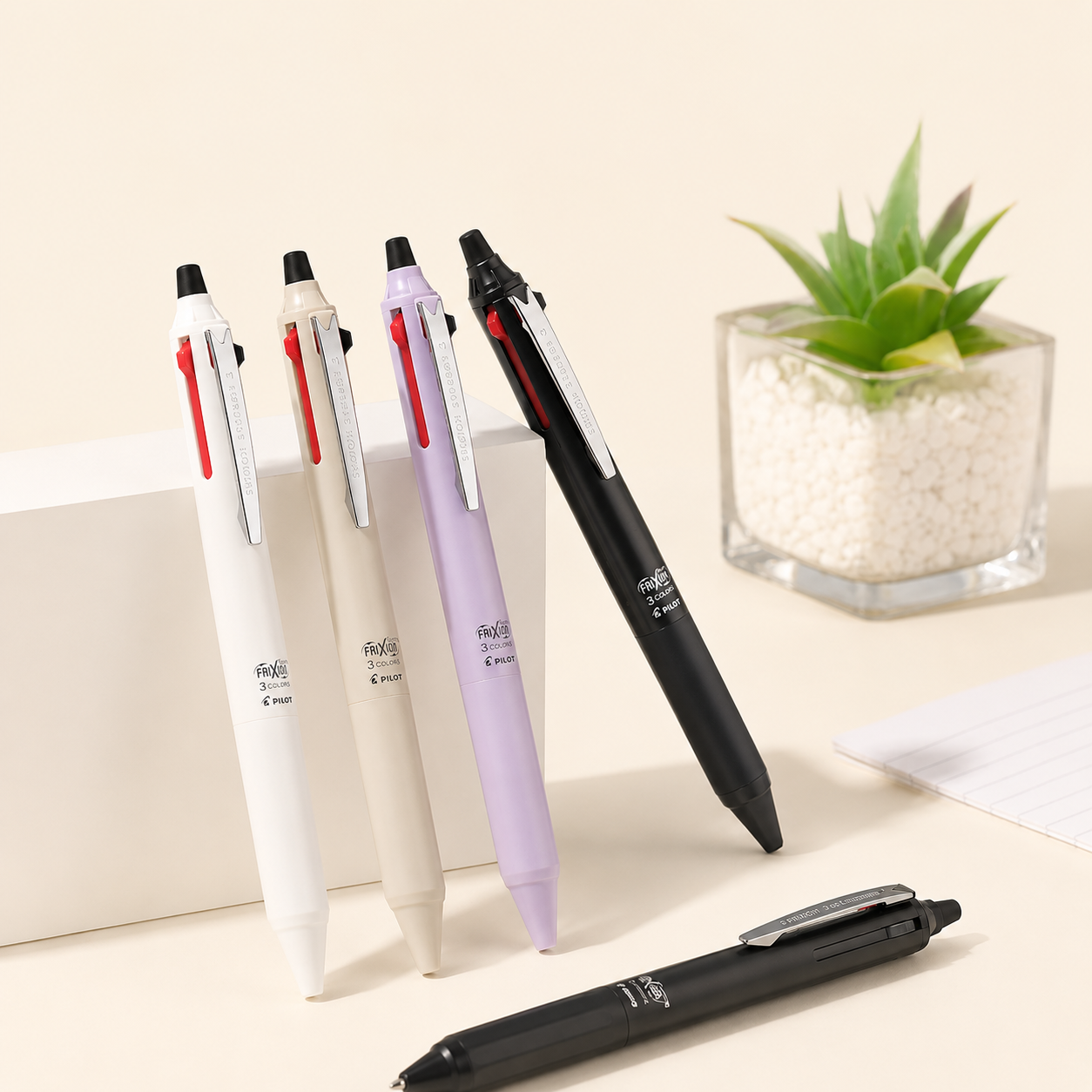 Stylo gel effaçable PILOT – Noir, rouge et bleu, pointe ST 0,4 mm
