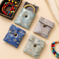 Pochette brodée en brocart chinois – petit sac porte-bonheur pour bijoux et accessoires