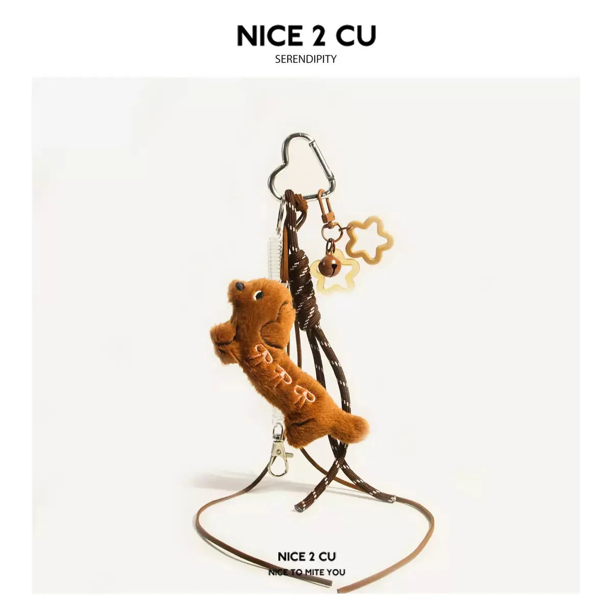 Pendentif pour sac – teckel mignon avec nœud papillon marron foncé