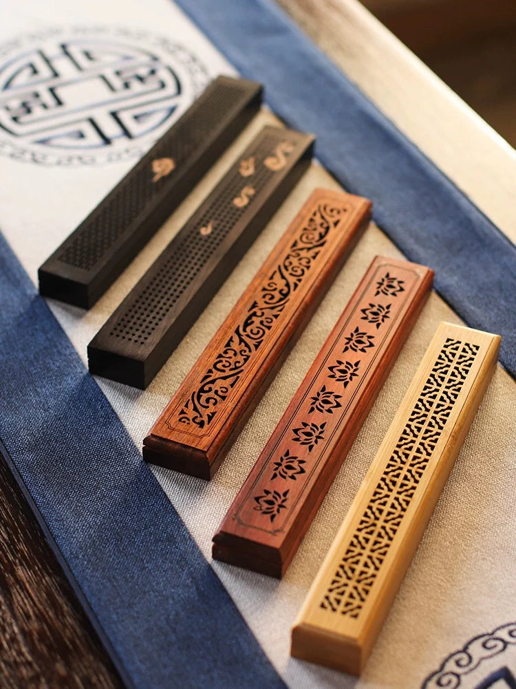 Boîte à encens en bois de santal – coffret ajouré pour encens
