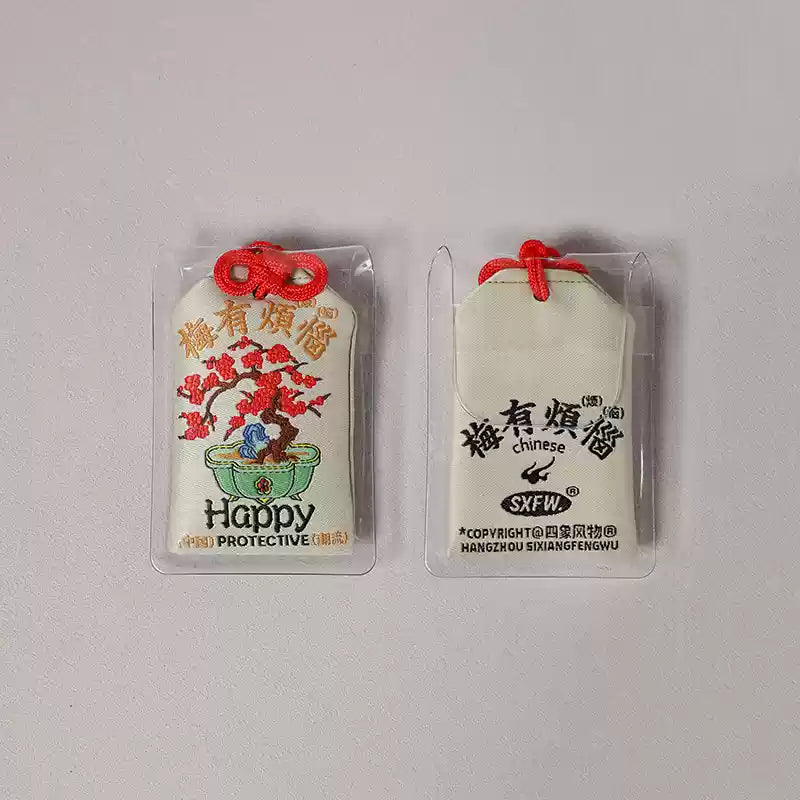Pendentif porte-bonheur – “Quatre symboles”, amulette des cinq plantes nobles (prunier, orchidée, bambou, chrysanthème, pin)